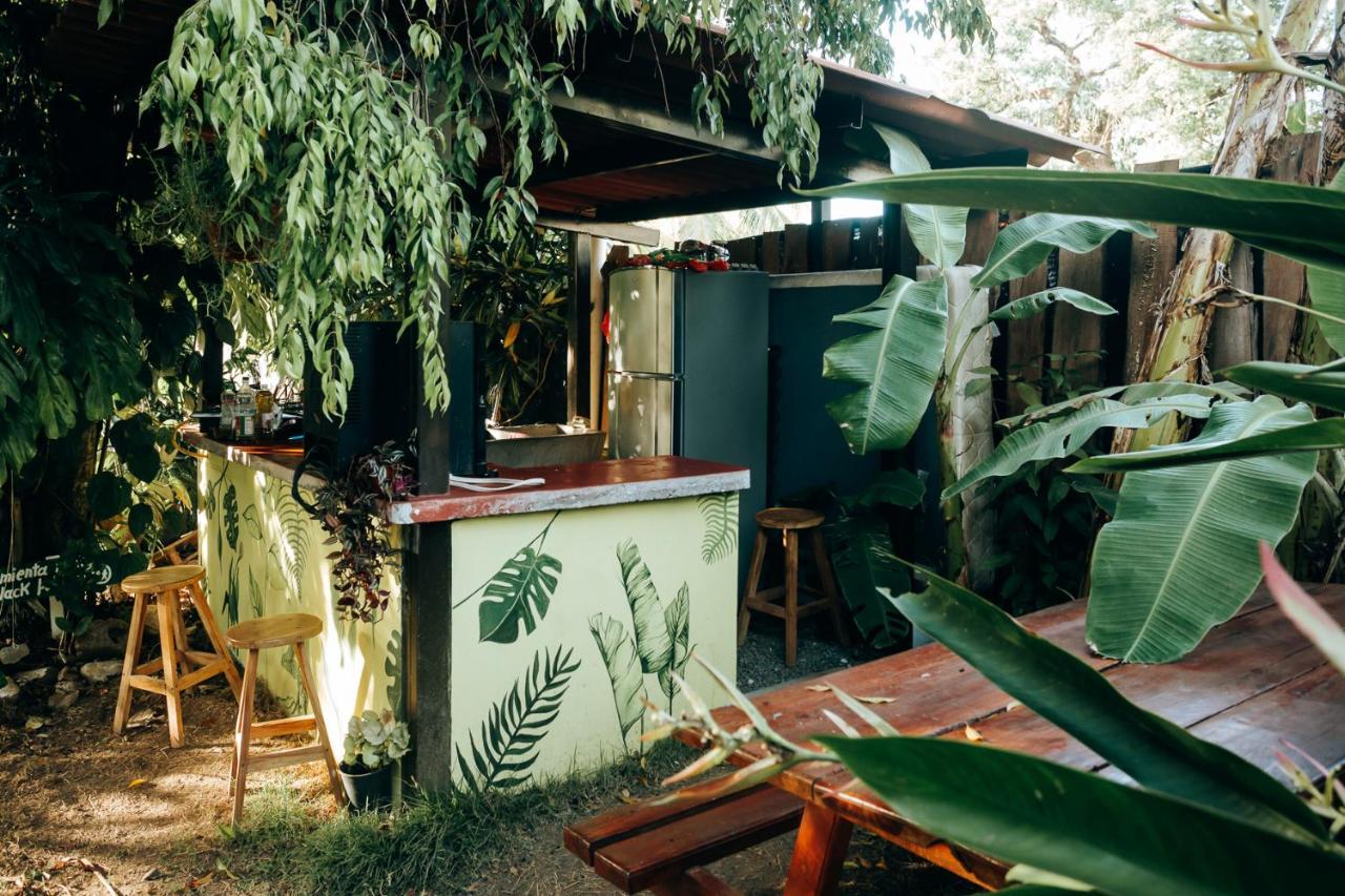 Hostal & Cafe Travelers Santiago Exterior photo